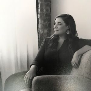 Meet your Posher, Leslie